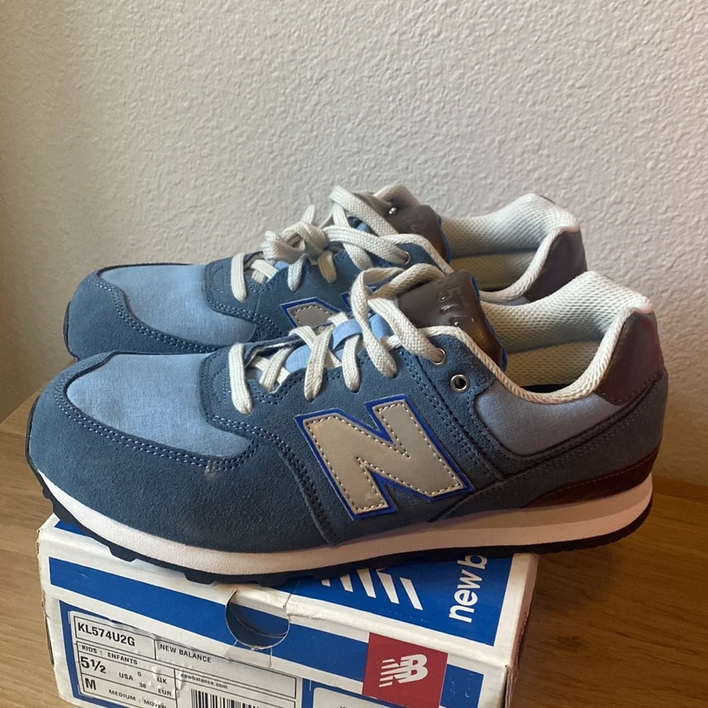 New Balance - Picture 3 of 4